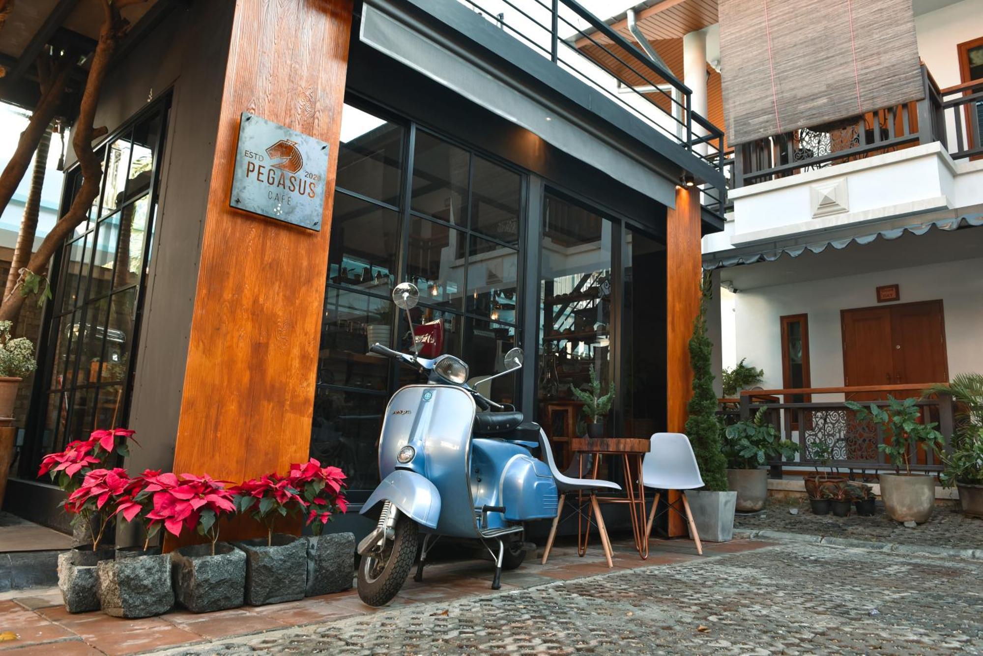 Gordnuea Boutique House Bed & Breakfast Chiang Mai Exterior photo