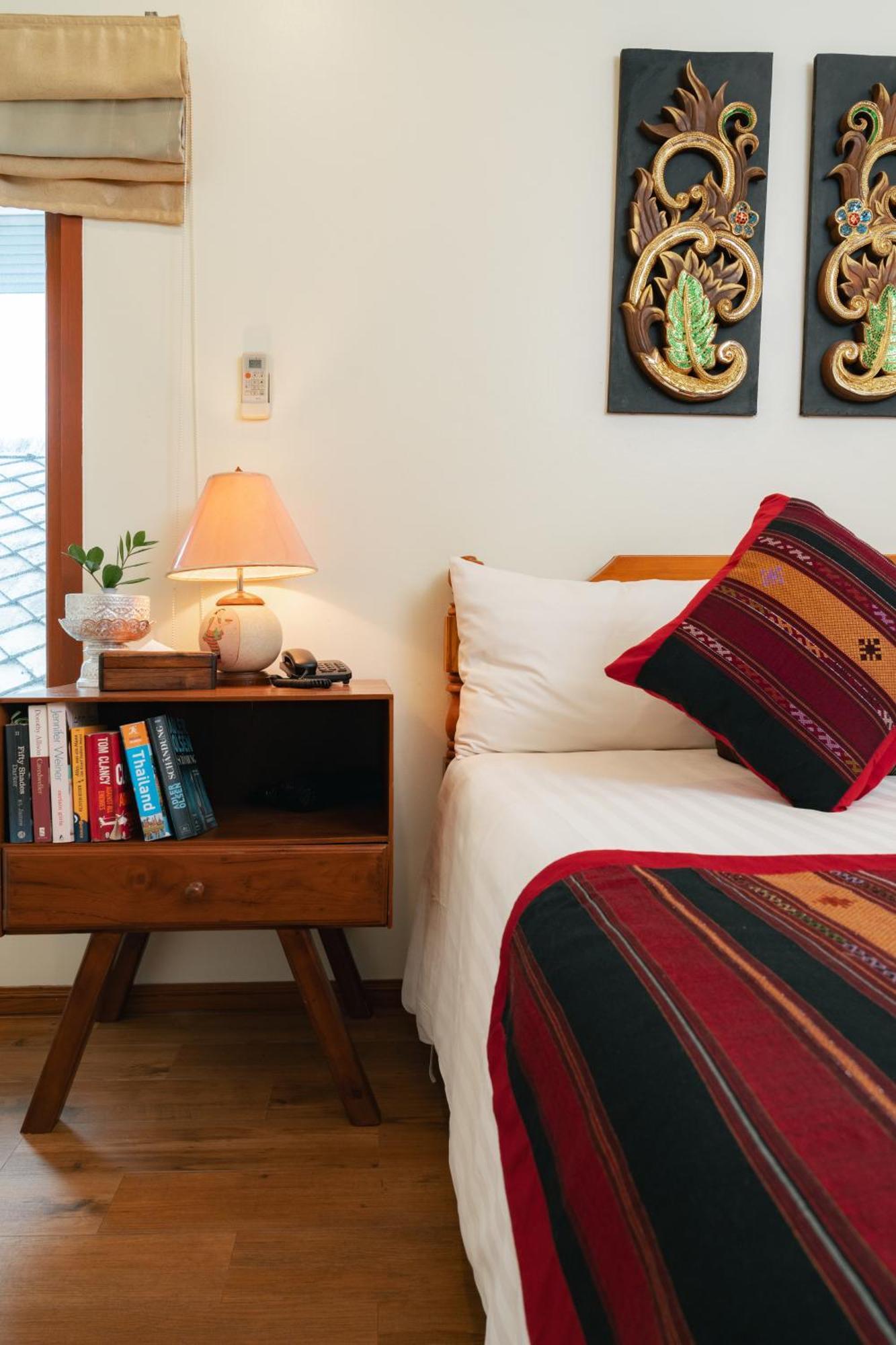 Gordnuea Boutique House Bed & Breakfast Chiang Mai Exterior photo