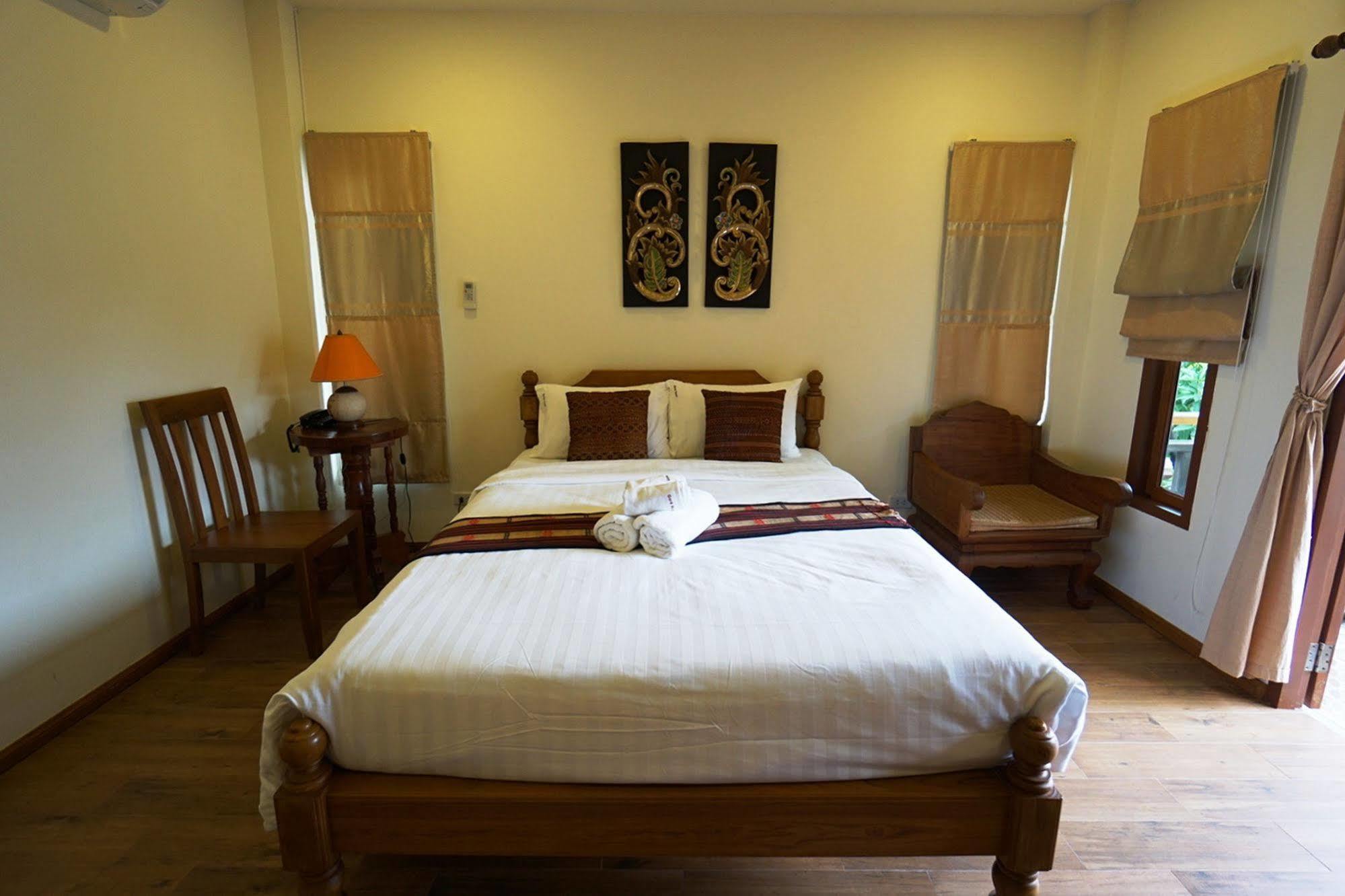 Gordnuea Boutique House Bed & Breakfast Chiang Mai Exterior photo