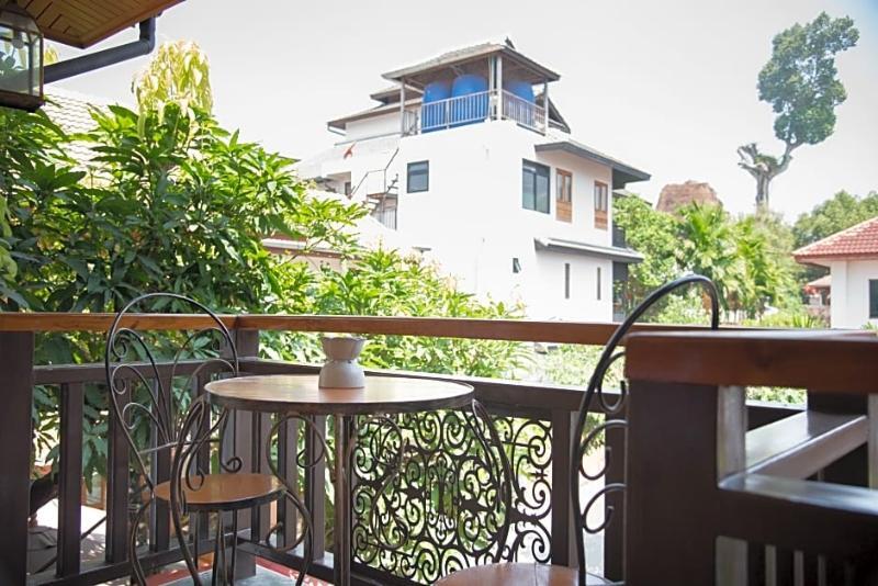 Gordnuea Boutique House Bed & Breakfast Chiang Mai Exterior photo